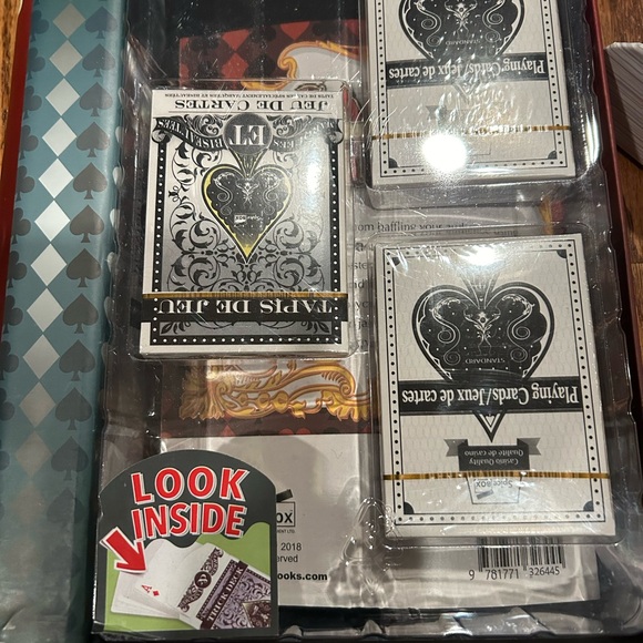 Card trick set. Sealed card decks - Picture 2 of 3